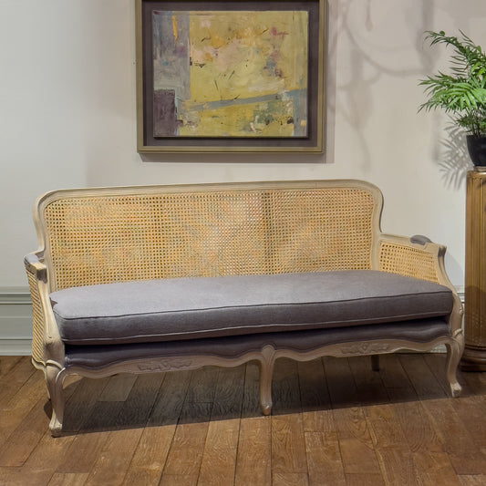 亞維農籐背沙發