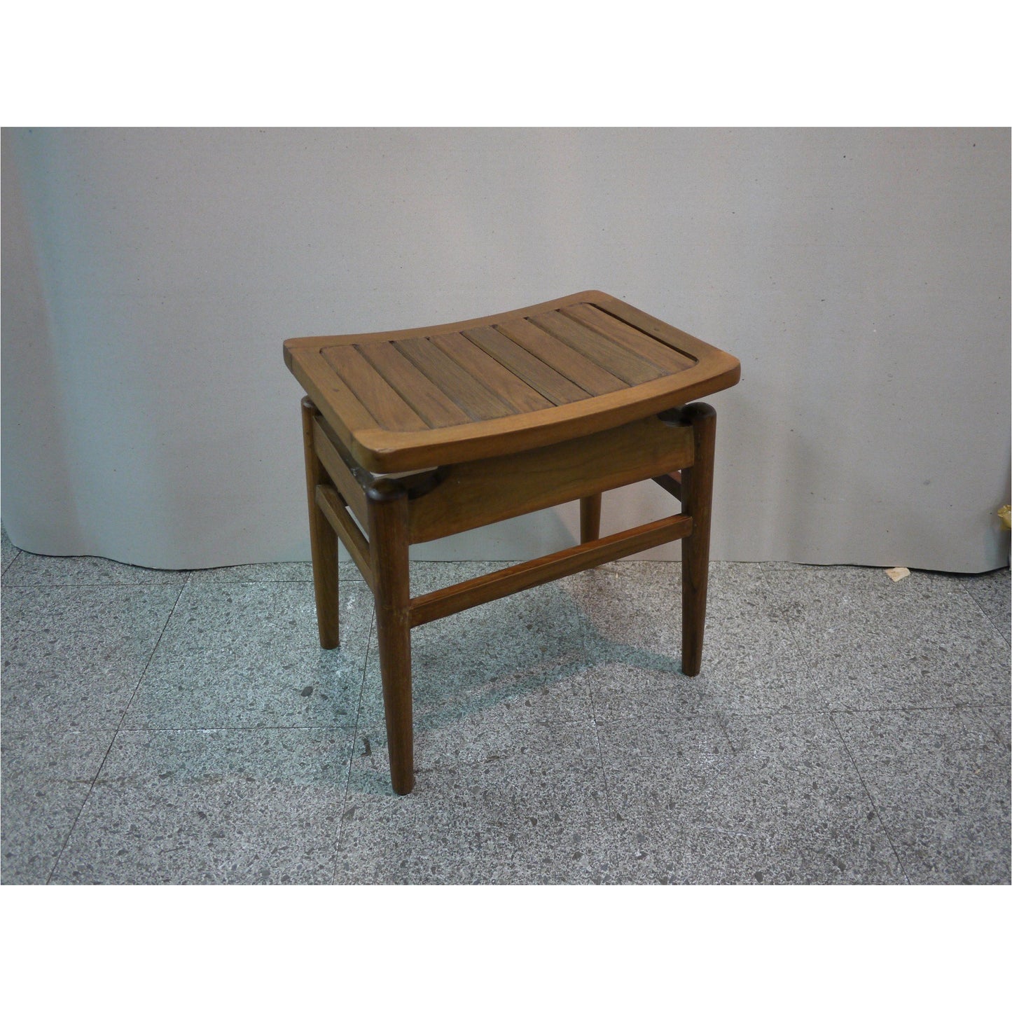 ST-LLD3048-1301