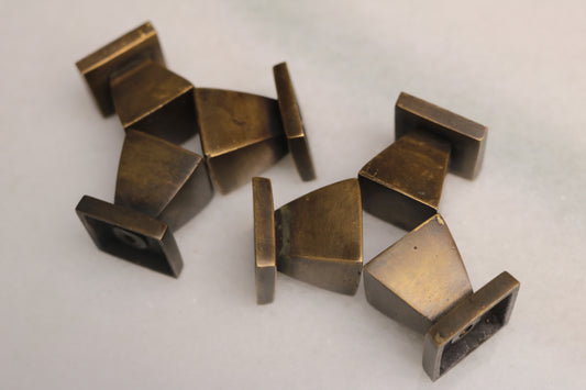 Z-N082-18